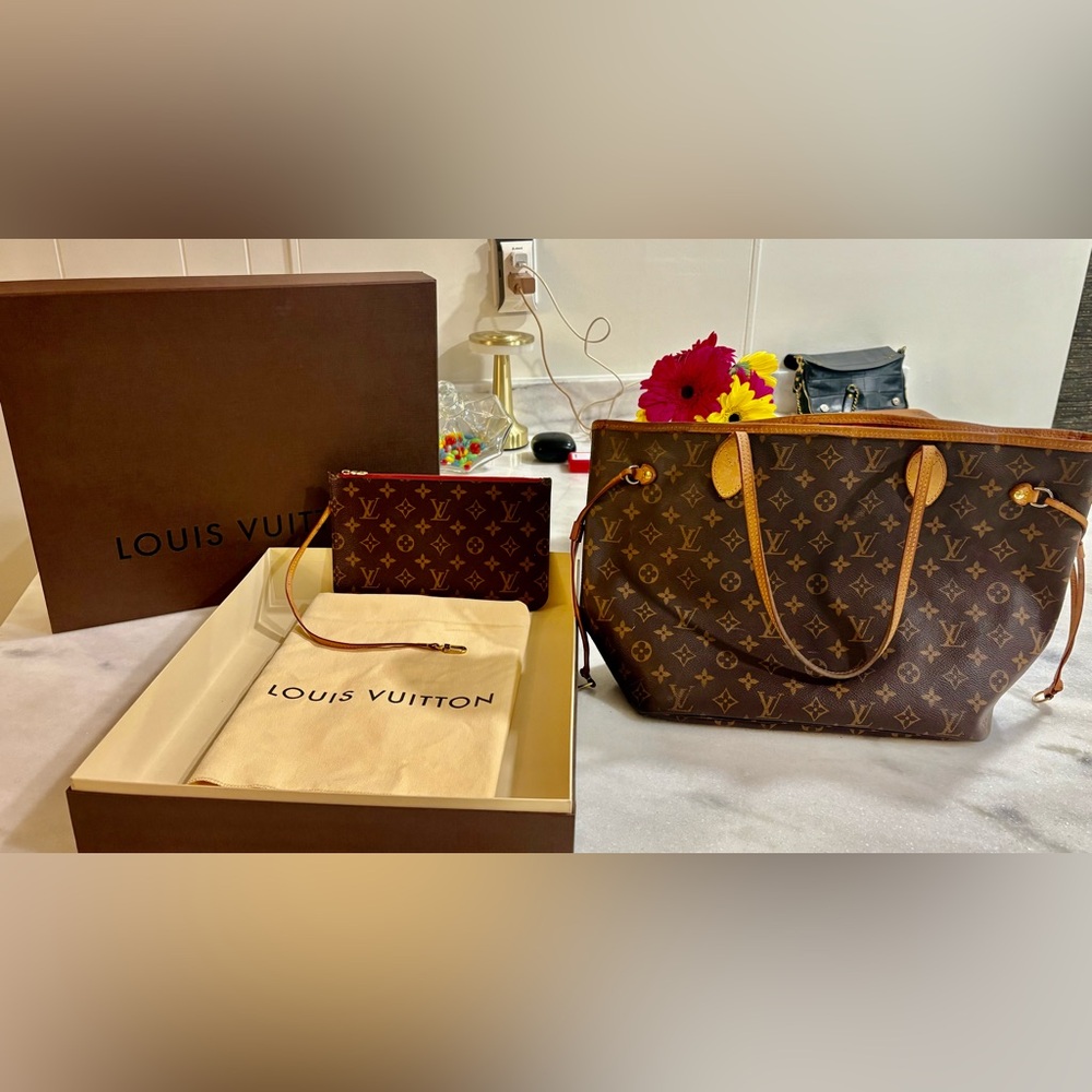 Louis Vuitton Neverfull Brown Monogram Tote